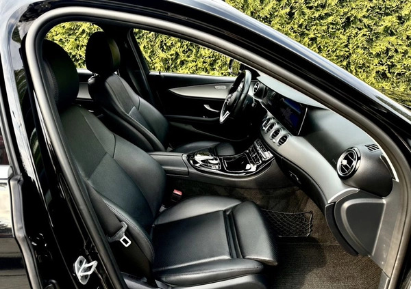 Mercedes-Benz Klasa E cena 126900 przebieg: 109112, rok produkcji 2019 z Piastów małe 781
